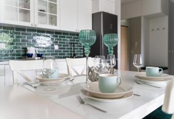 EXCLUSIVE Nautica PREMIUM Apartments allows 18 year olds to book a room