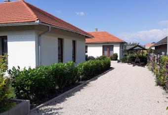 B  bic Apartman B has Balcony rooms