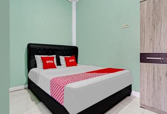 OYO 90571 Dewi Guest House Syariah allows 18 year olds to book a room