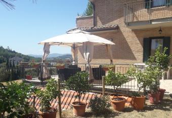 Appartamento mediano in villetta 3 livelli - Perugia, Olmo Costa d Argento has Balcony rooms