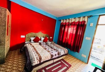 Nonstop cafe & homestay has Smoking/Balcony rooms