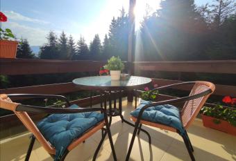 Green Studio has Balcony rooms