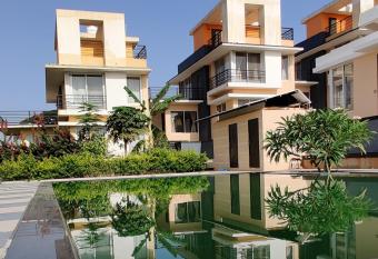 ROYAL MEADOWS IGATPURI VILLA D has Balcony rooms