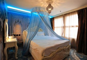 MUSE X HOTEL allows 18 year olds to book a room