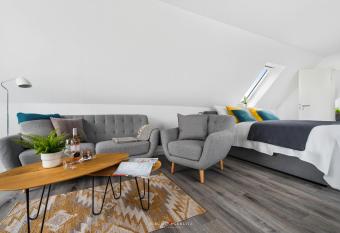 Beste Stuuv allows 18 year olds to book a room