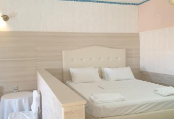 Peaceful And Very Relaxing Suite near Crete Sea has Balcony rooms