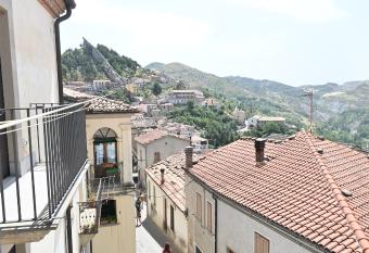 B&b La Margherita has Balcony rooms