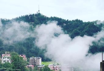 Shimla Pines Homestay has Smoking/Balcony rooms