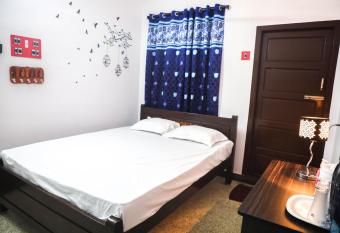 BlueMoon Homestay has Balcony rooms