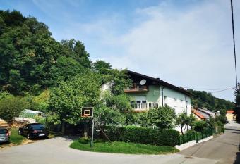 Apartmant Sandra - big terace and free parking has Balcony rooms