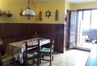 Residenza-Condominio Orsa Maggiore has Balcony rooms