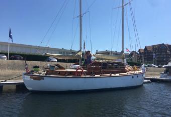 Port Deauville Yacht vintage allows 18 year olds to book a room