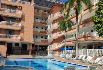 Zahira Hotel Melgar has Balcony rooms