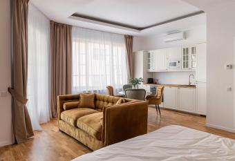 CLUJ-NAPOCA coeur de ville has Balcony rooms