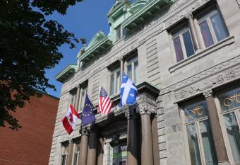 Hotel Auberge Manoir Ville Marie allows 18 year olds to book a room