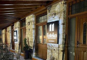 11 Luxury Apartments has Balcony rooms