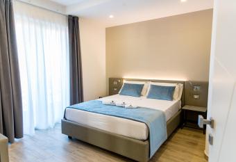 ALMA Bed & Breakfast has Balcony rooms