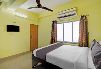 Collection O 81891 Ariya International allows 18 year olds to book a room