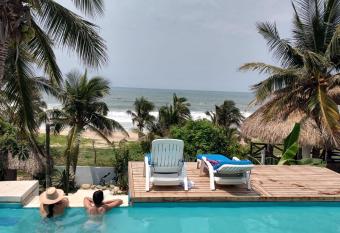 Beachfront Paradise Boutique Hotel has Balcony rooms