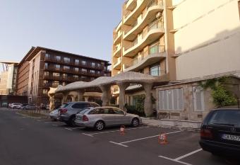 Private One bedroom apartment in Grenada has Balcony rooms