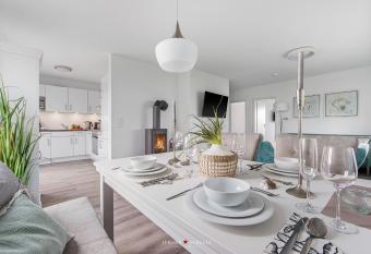 Blue Heaven allows 18 year olds to book a room