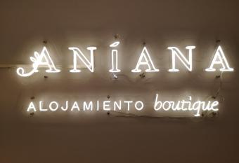 Aniana Alojamiento Boutique has Balcony rooms