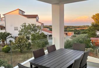 Apartment Rahat has Balcony rooms