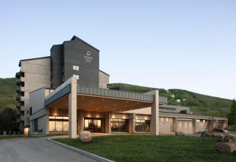 Delta Hotels by Marriott Mont Sainte-Anne, Resort & Convention Center allows 18 year olds to book a room