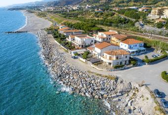 Le Casette sul Mare B&B has Balcony rooms
