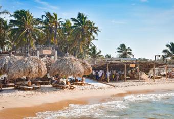 Vista Mare Beach House has Balcony rooms