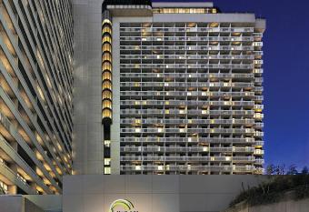 Chelsea Hotel Toronto has Balcony rooms