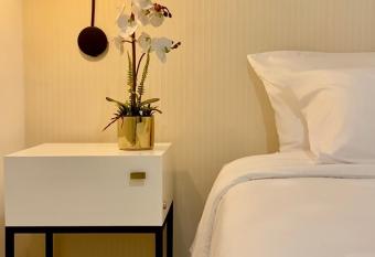 Guillerminas Hostel Boutique allows 18 year olds to book a room