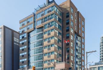 Grand Park Hotel & Suites Downtown Vancouver, Ascend Hotel Collection allows 18 year olds to book a room