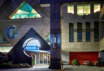 Novotel Toronto North York allows 18 year olds to book a room