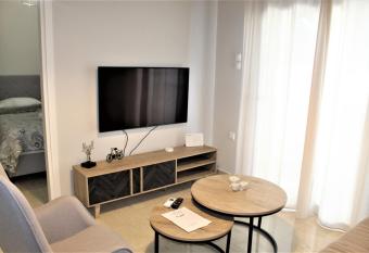 Khibra 2 allows 18 year olds to book a room