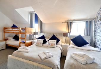 Rooms at 153 ROOM ONLY has Balcony rooms