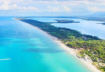 Chambres d Hotes a 20 pas de la Plage allows 18 year olds to book a room