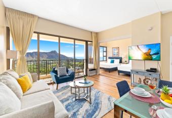 37th Fl. Ocean View, 1 Block to Beach, Parking has Balcony rooms