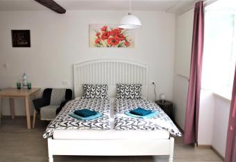 Pink house Studio allows 18 year olds to book a room