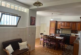 Casa Vacanze M has Balcony rooms