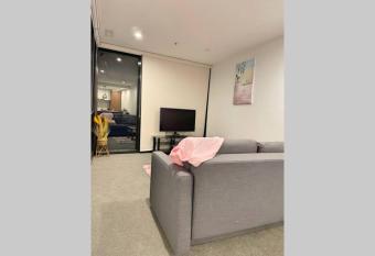 1BR New, Cozy & Relaxing - 927 Woden GCT has Balcony rooms