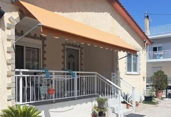 Sia Beach House has Balcony rooms