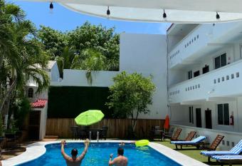 Hotel Balxib   has Balcony rooms