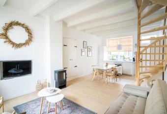 Vakantiehuis New Zeeland has Balcony rooms