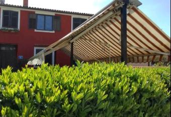 Quo vadis has Balcony rooms