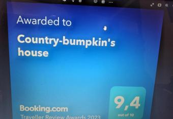 Country-bumpkin s house has Balcony rooms