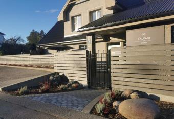 Kalv  ni allows 18 year olds to book a room