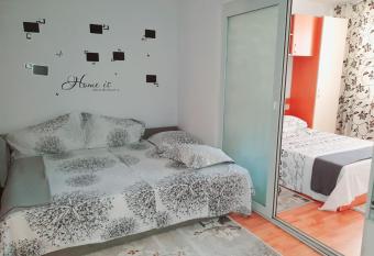 YOANA has Balcony rooms