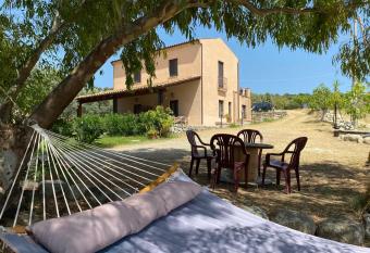 Torre Russo has Balcony rooms