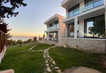 Summer Wine Boutique Hotel has Balcony rooms